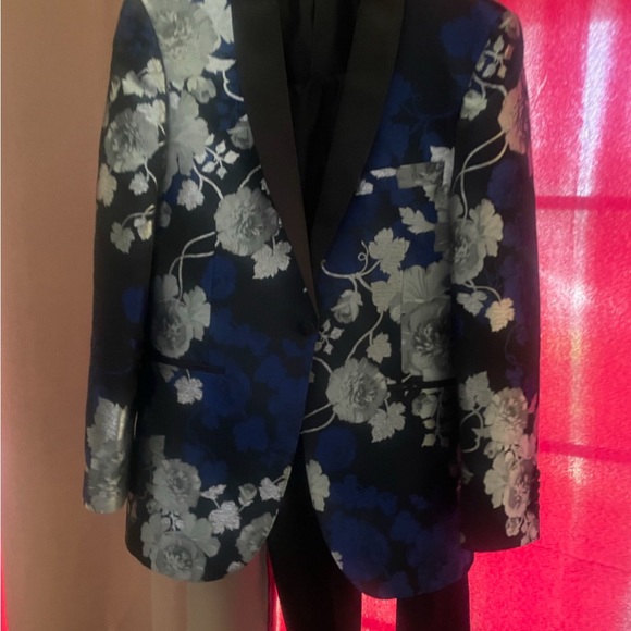 Medium shiny blue and black suit red and black suit - Picture 1 of 9